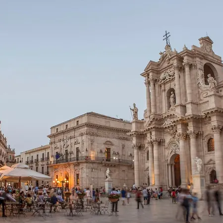Apartment La Casetta Di Noto-hosted By Sweetstay *