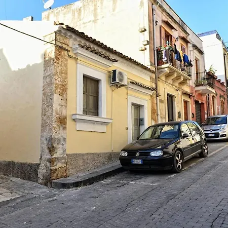 La Casetta Di Noto-hosted By Sweetstay *