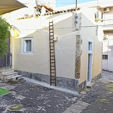La Casetta Di Noto-hosted By Sweetstay Noto