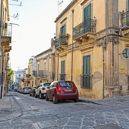 La Casetta Di Noto-hosted By Sweetstay