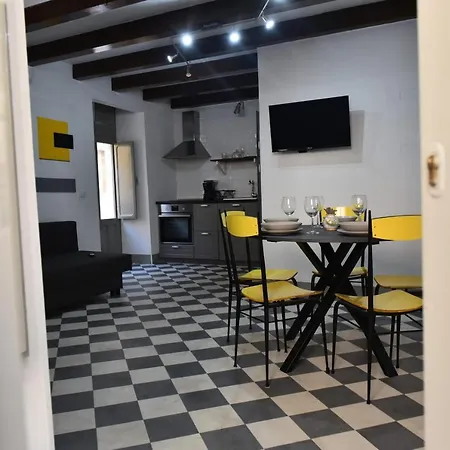 La Casetta Di Noto-hosted By Sweetstay 아파트
